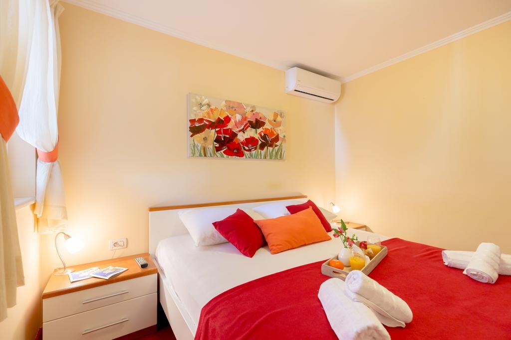 Leona & Borna'S Central Lapad Suites Dubrovnik Exteriör bild