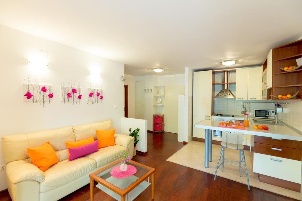 Leona & Borna'S Central Lapad Suites Dubrovnik Exteriör bild