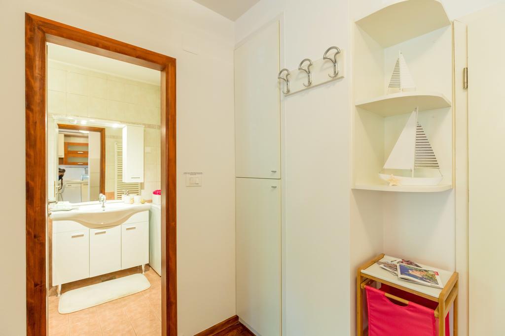 Leona & Borna'S Central Lapad Suites Dubrovnik Exteriör bild