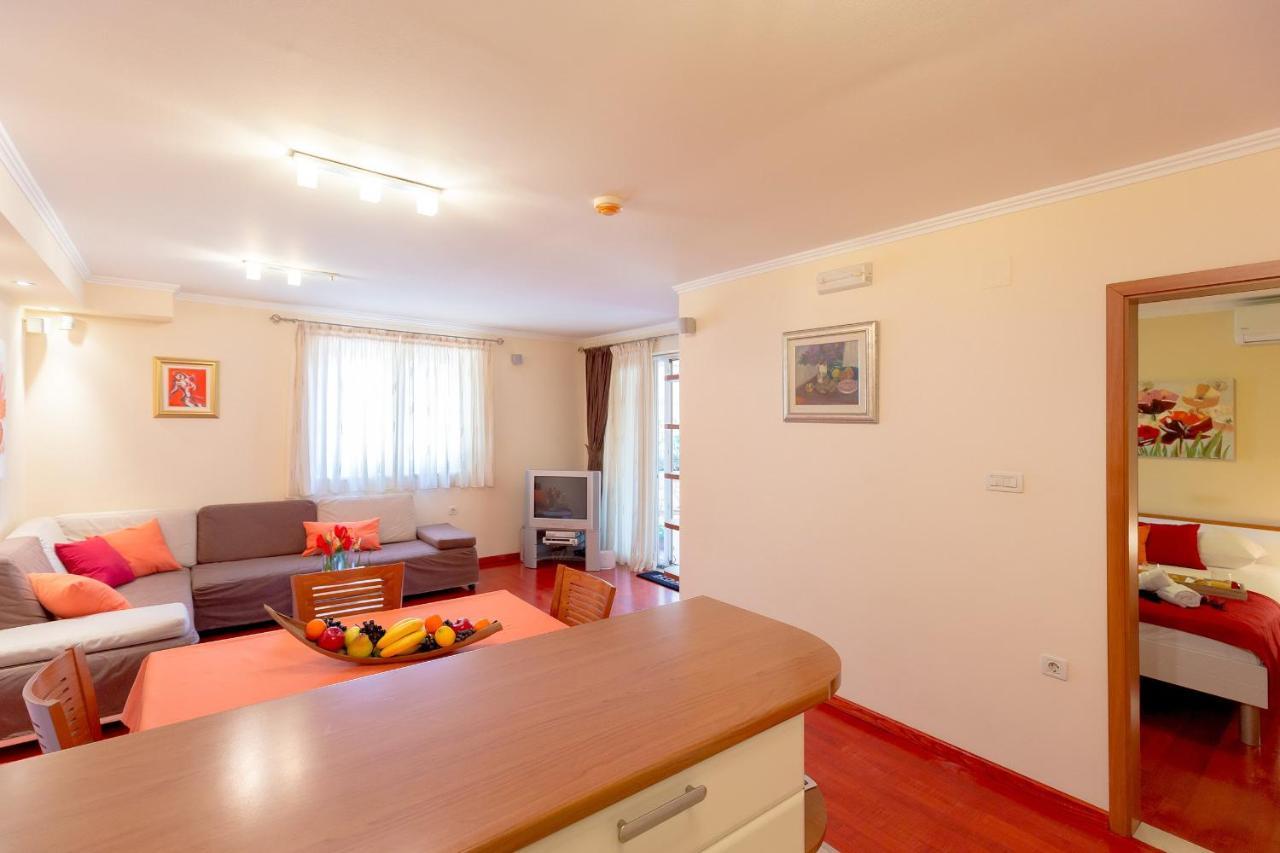 Leona & Borna'S Central Lapad Suites Dubrovnik Exteriör bild