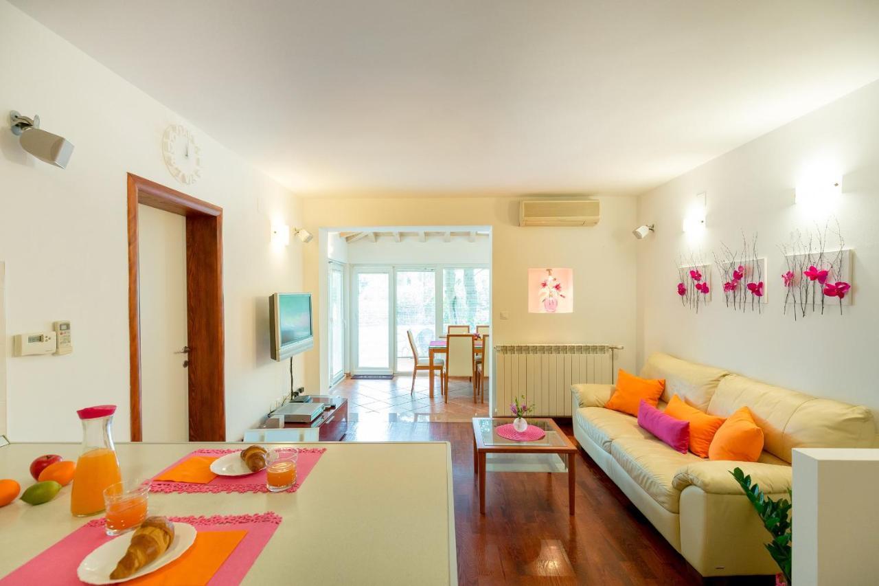 Leona & Borna'S Central Lapad Suites Dubrovnik Exteriör bild