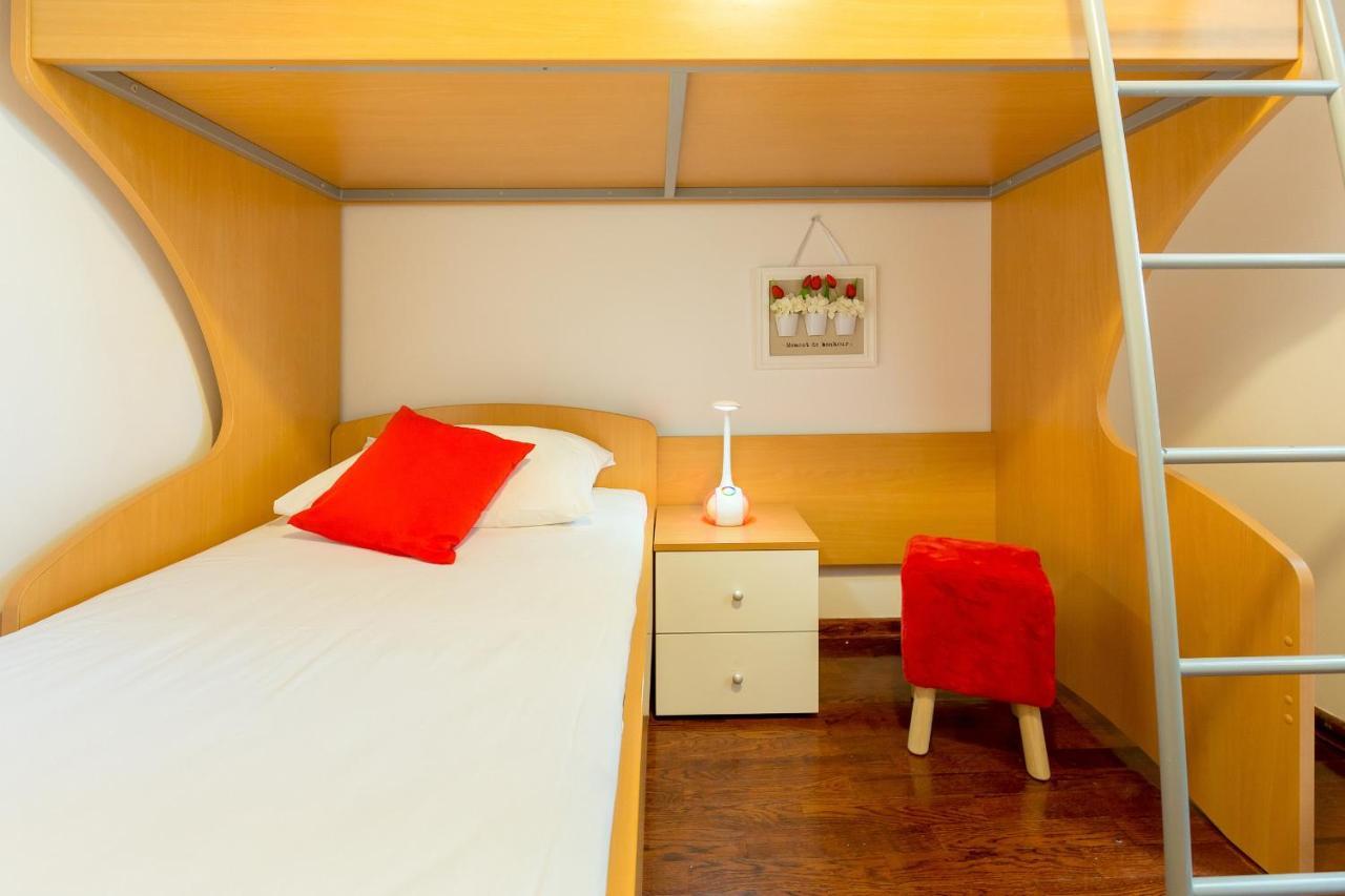 Leona & Borna'S Central Lapad Suites Dubrovnik Exteriör bild