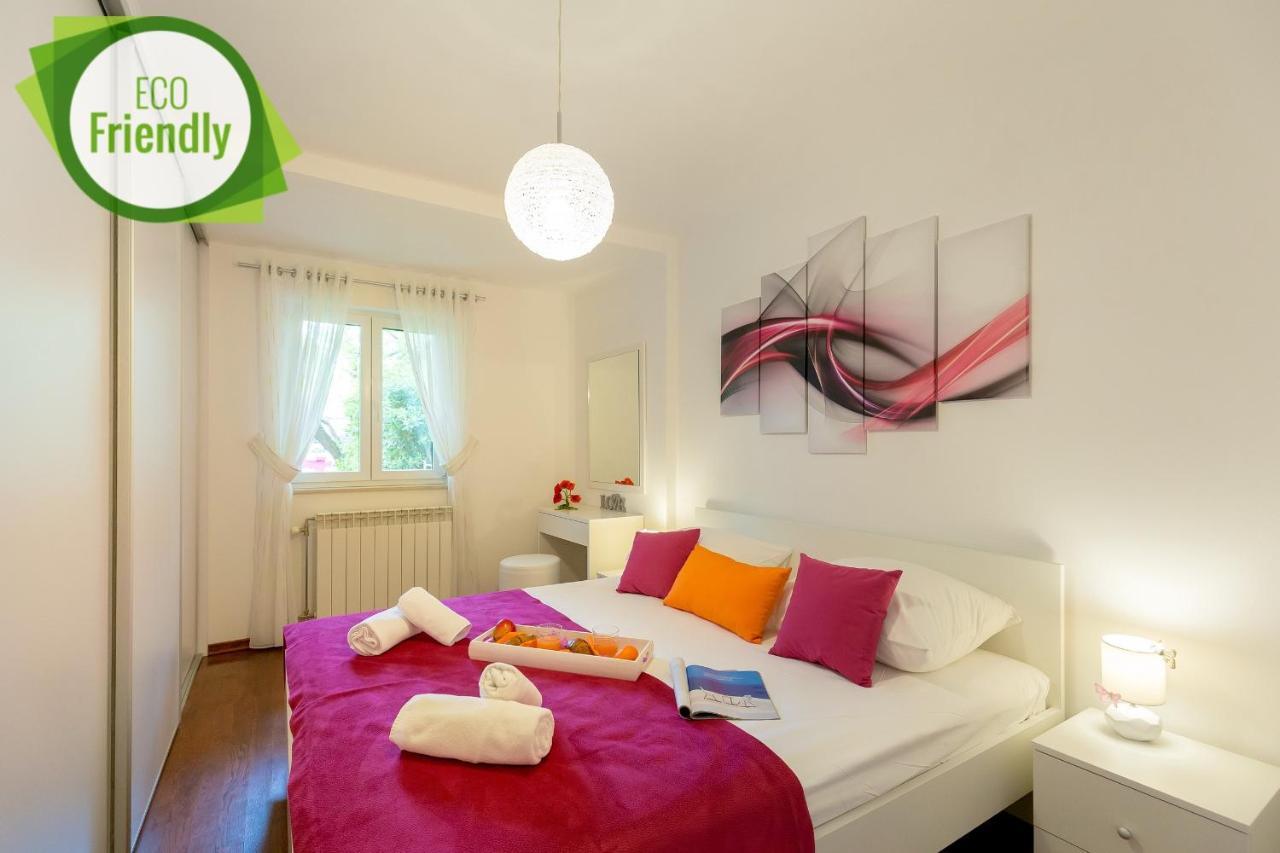 Leona & Borna'S Central Lapad Suites Dubrovnik Exteriör bild